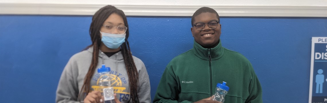 Sa'niyah Cook and Malachi Knox are the "Students of the Week". We are so proud of our students and are honored to be able to honor students in this way each week. 