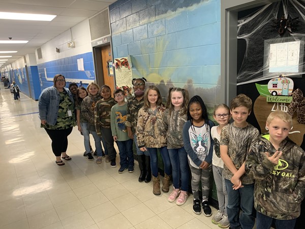 3rd Graders on Camo Day of Red Ribbon Week 2022