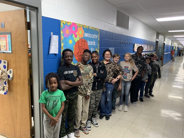 5th Graders on Camo day of Red Ribbon Week 2022