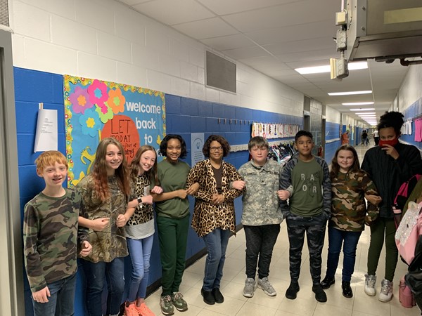 6th Graders on Camo Day of Red Ribbon Week 2022